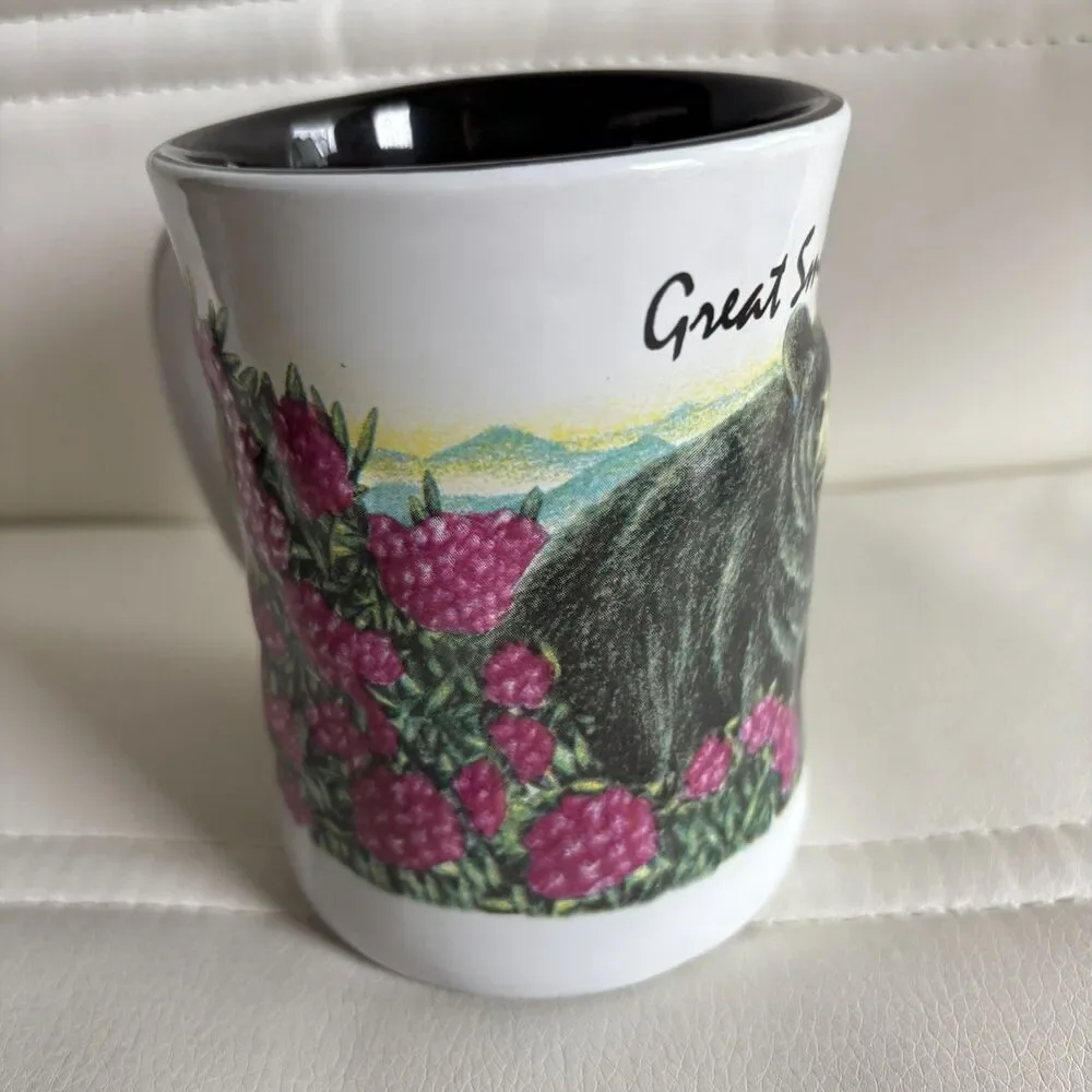 Great Smoky Mountains Black Bear Ceramic Coffee Mug Black Interior Souvenir Cup